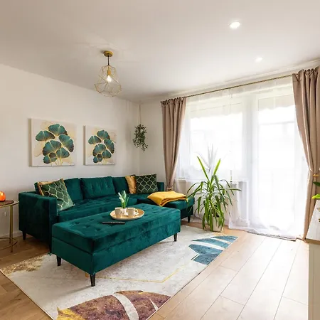 Schoenes, Modernes Mit Zwei Schlafzimmern - Zentral Mit Balkon Fuer 6 Personen Apartment Montabaur